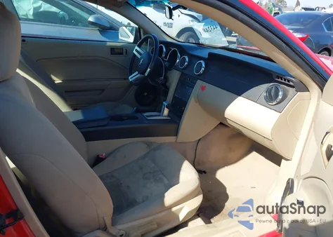 2005 Ford Mustang V6 Deluxe/V6 Premium from USA, damaged, VIN 1ZVFT80N555144789